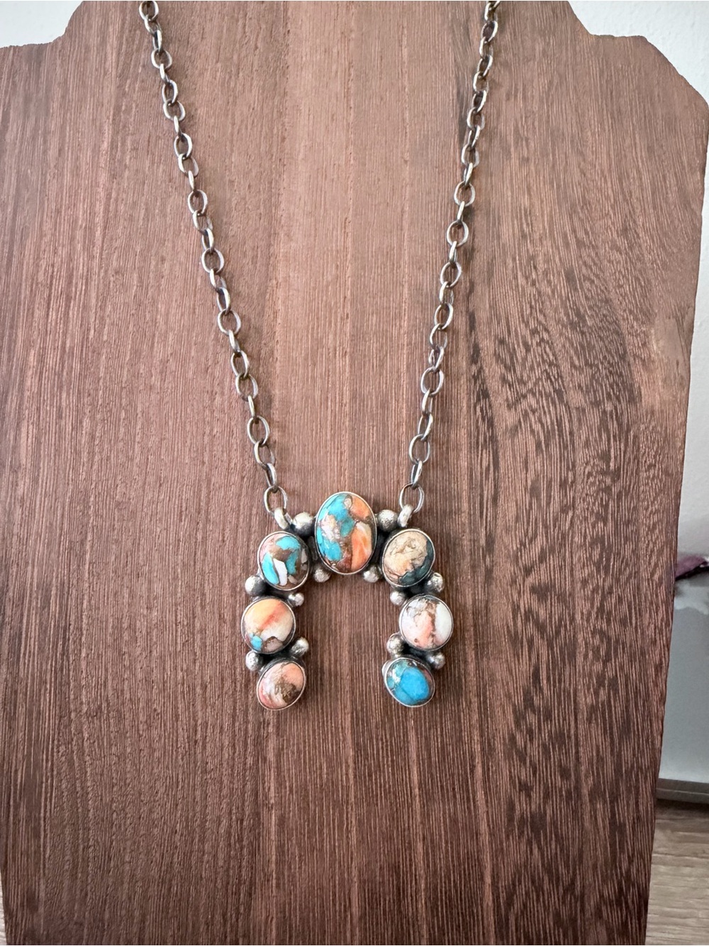 Native Made Kingman Crush and Sterling Silver Naja Necklace. 16in end to end - Picture 2 of 3